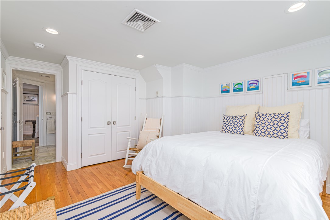 53 Conanicus Avenue 1D
