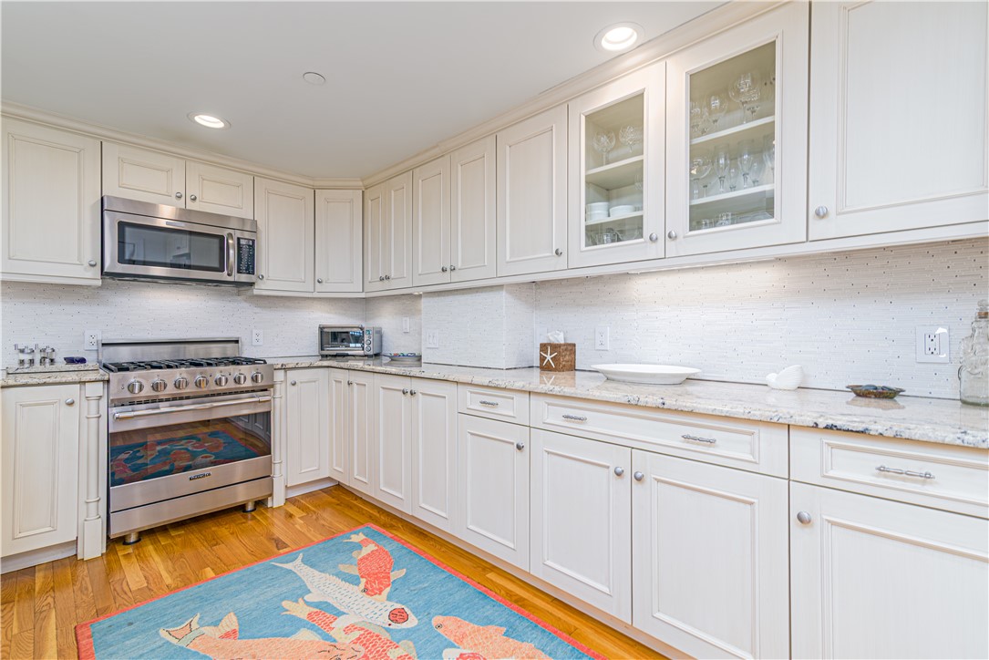 53 Conanicus Avenue 1D
