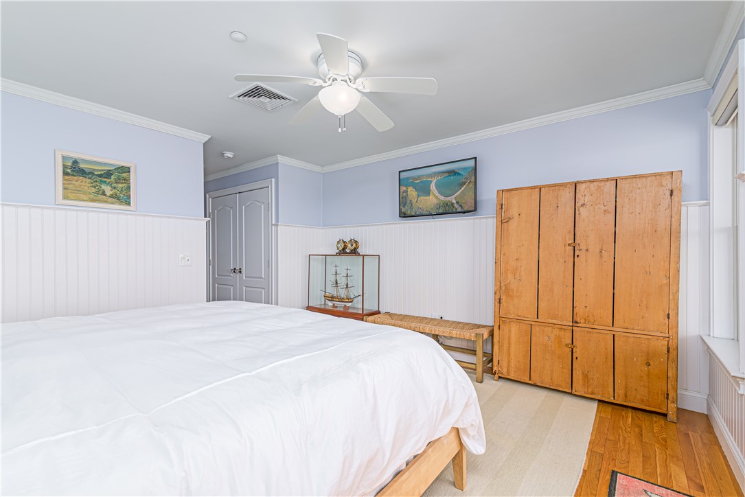 53 Conanicus Avenue 1D