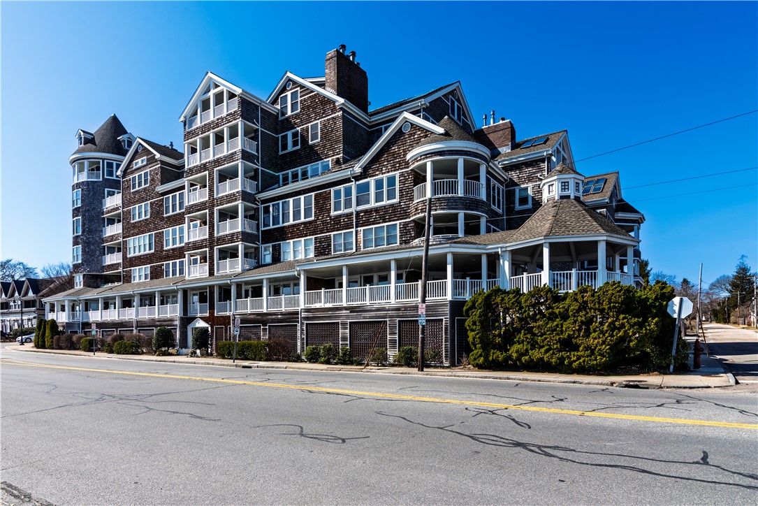 53 Conanicus Avenue 1D