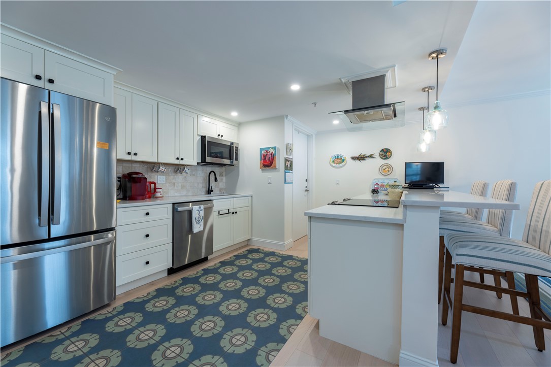 53 Conanicus Avenue 1 F