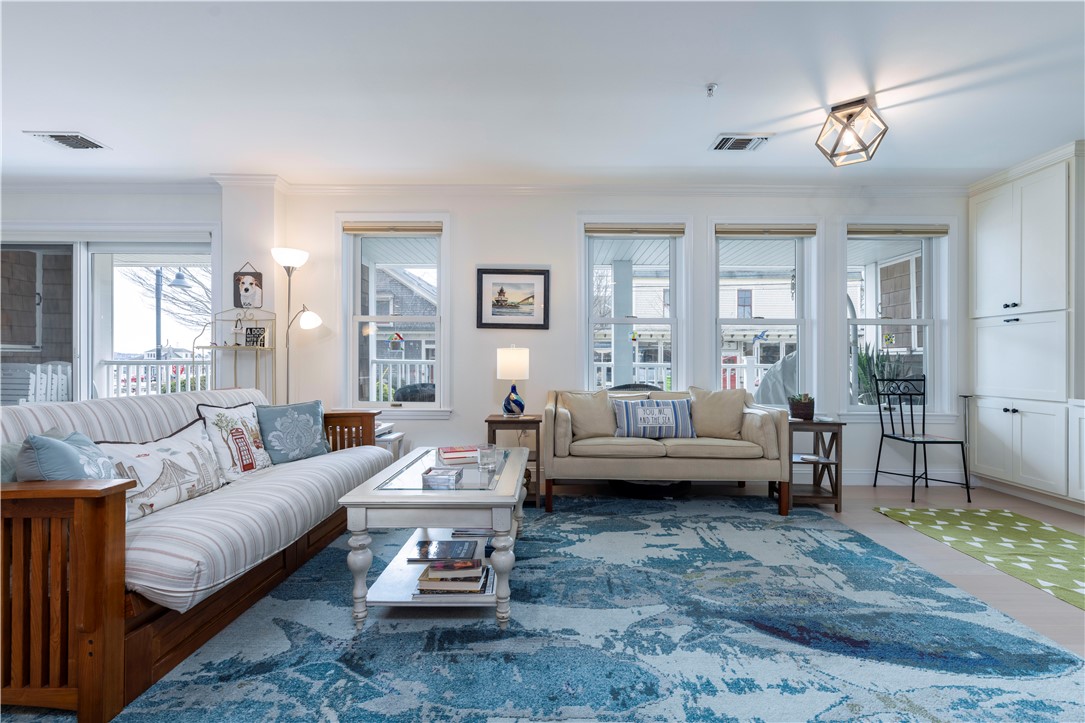 53 Conanicus Avenue 1 F