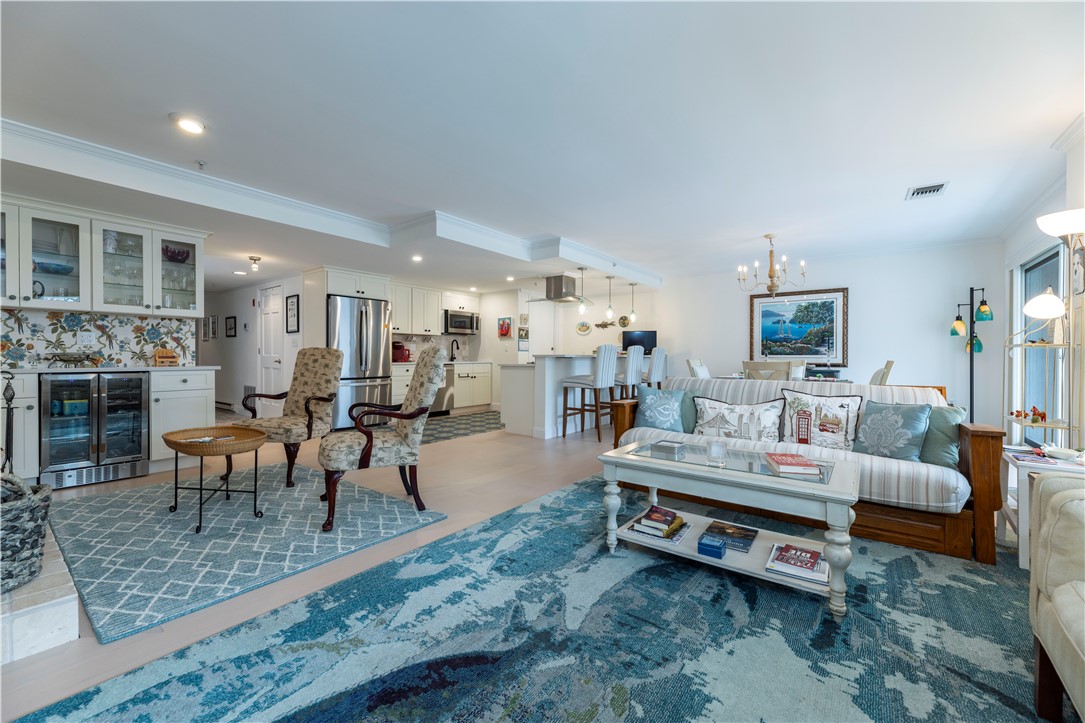 53 Conanicus Avenue 1 F