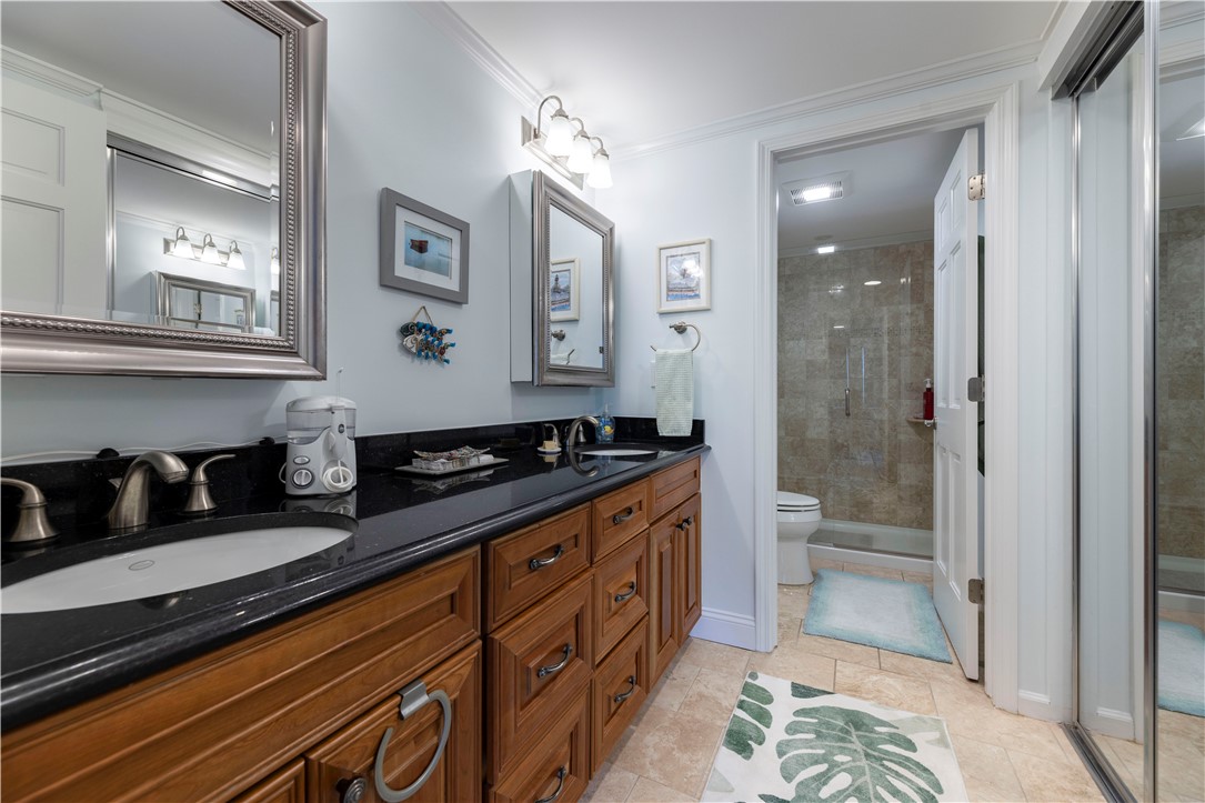 53 Conanicus Avenue 1 F