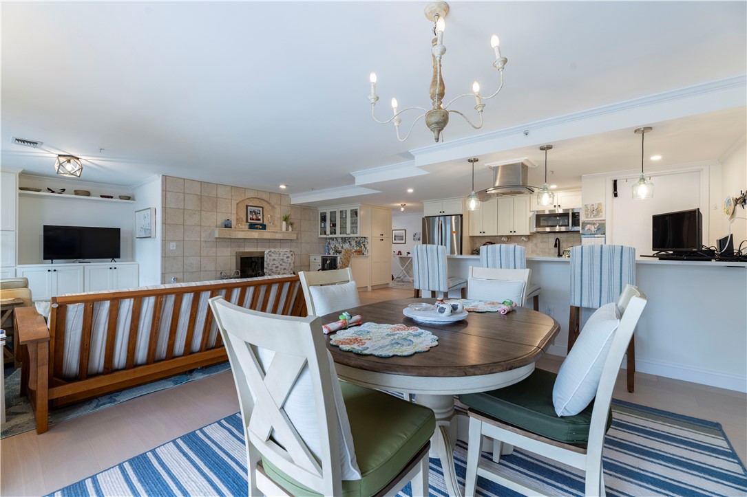 53 Conanicus Avenue 1 F