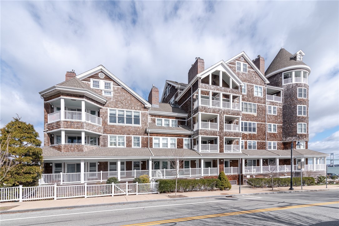 53 Conanicus Avenue 1 F