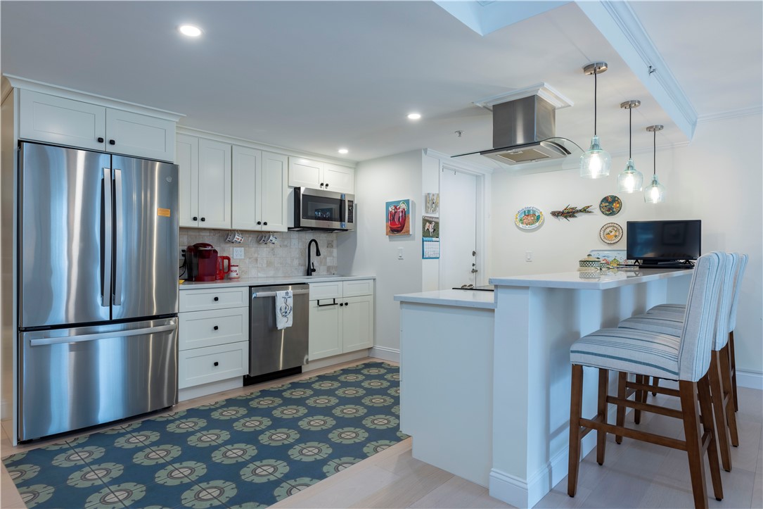 53 Conanicus Avenue 1 F