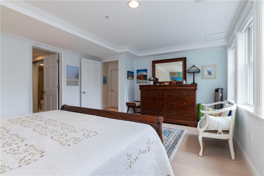 53 Conanicus Avenue 1 F