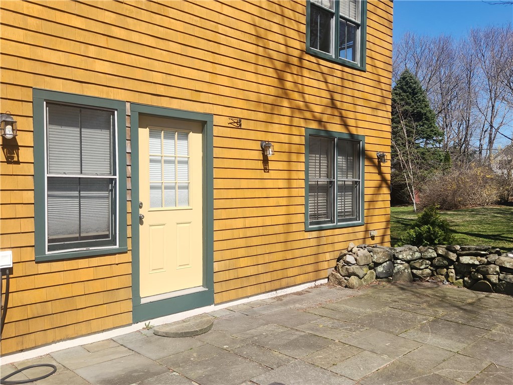 61 Howland Avenue