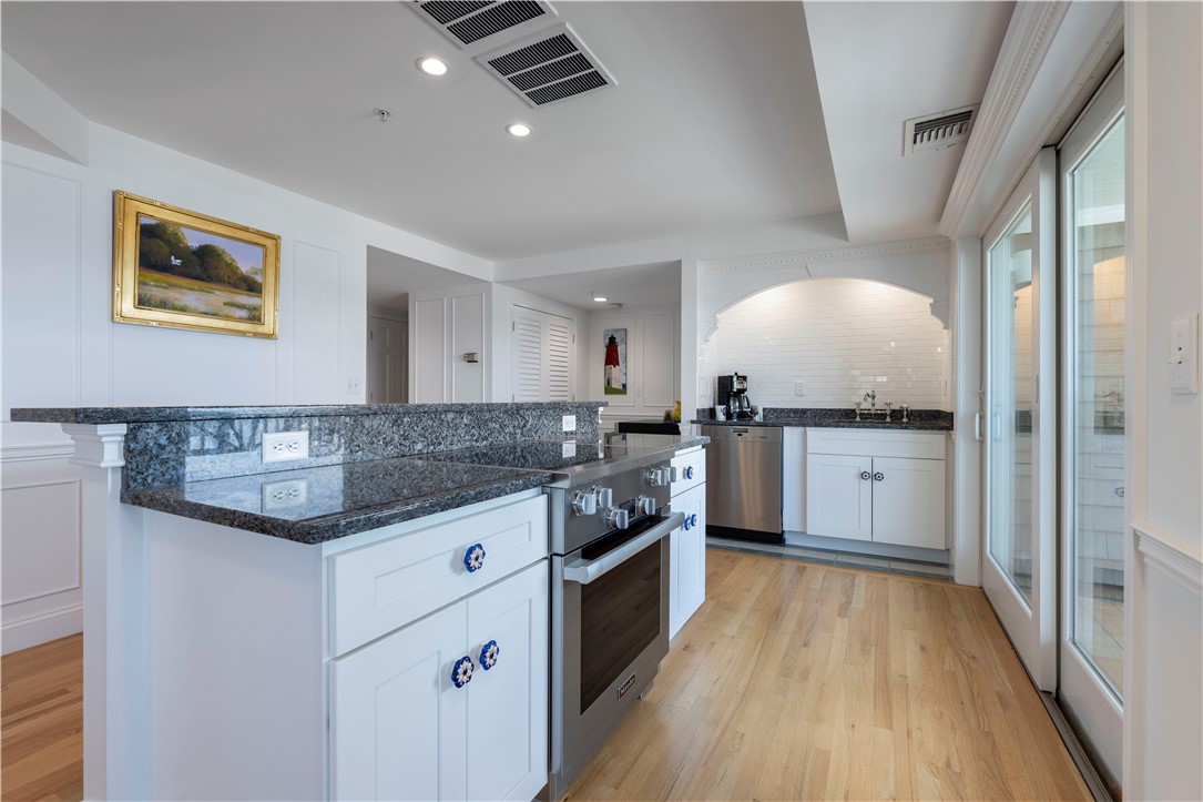 53 Conanicus Avenue 3A