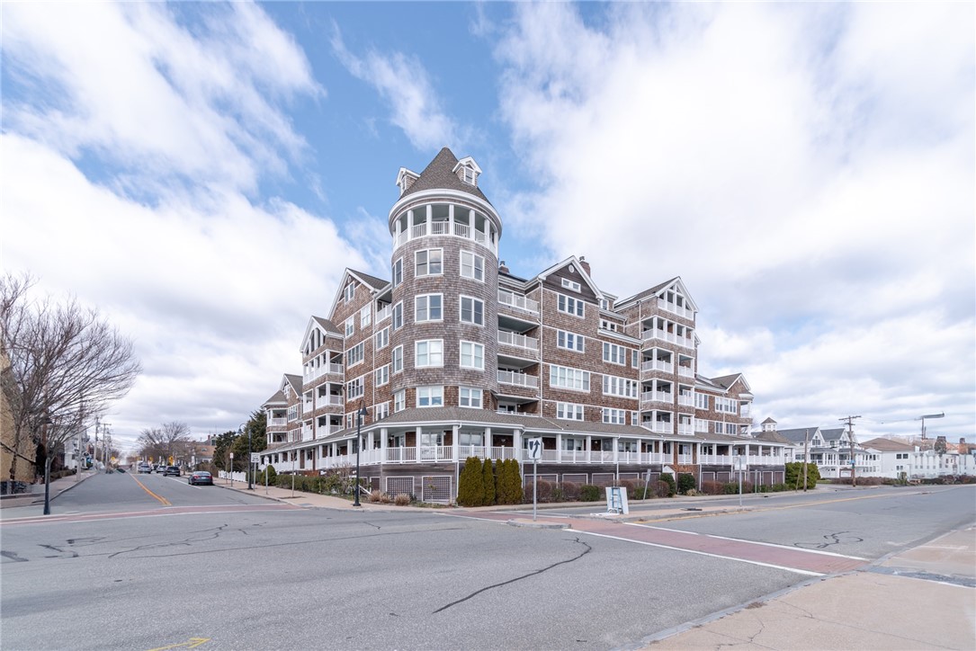 53 Conanicus Avenue 3A