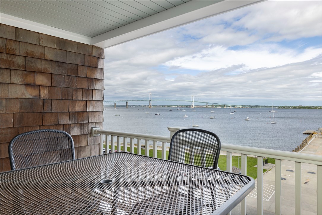 53 Conanicus Avenue 3A