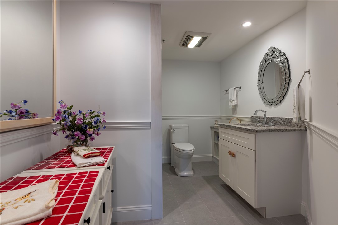 53 Conanicus Avenue 3A