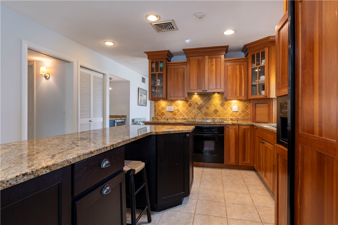 73 Conanicus Avenue 4