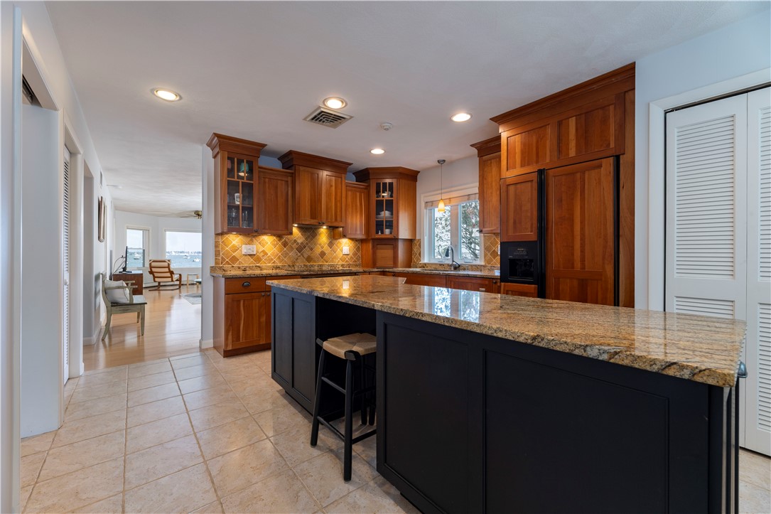 73 Conanicus Avenue 4