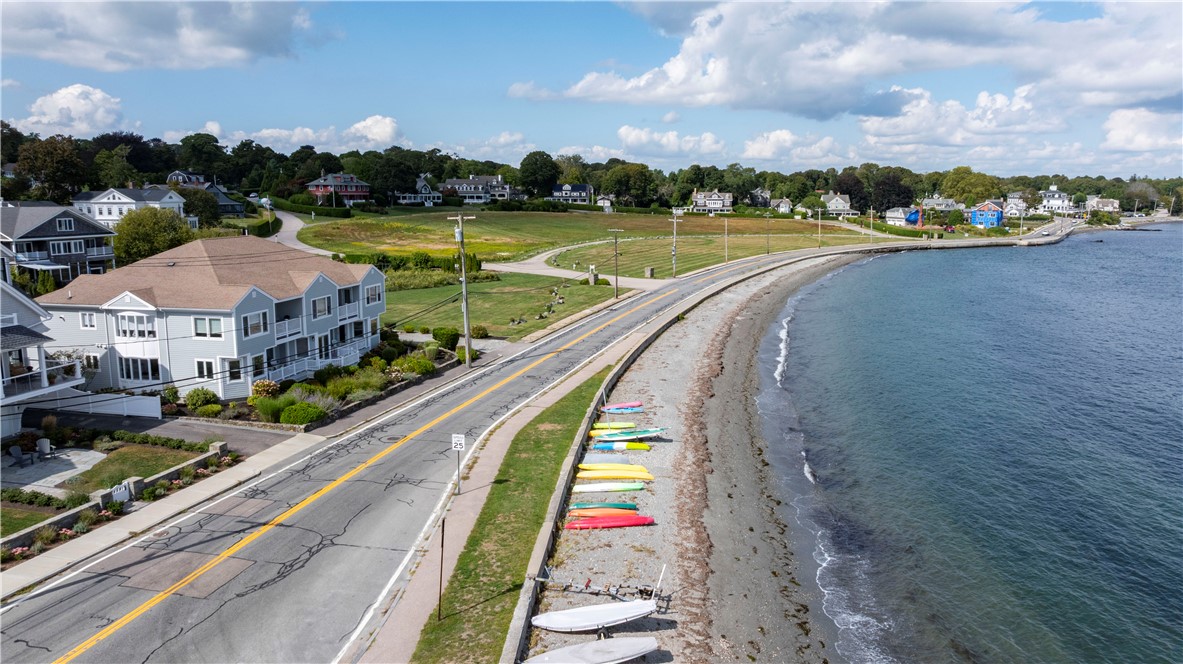 73 Conanicus Avenue 4