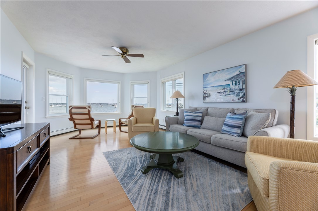 73 Conanicus Avenue 4