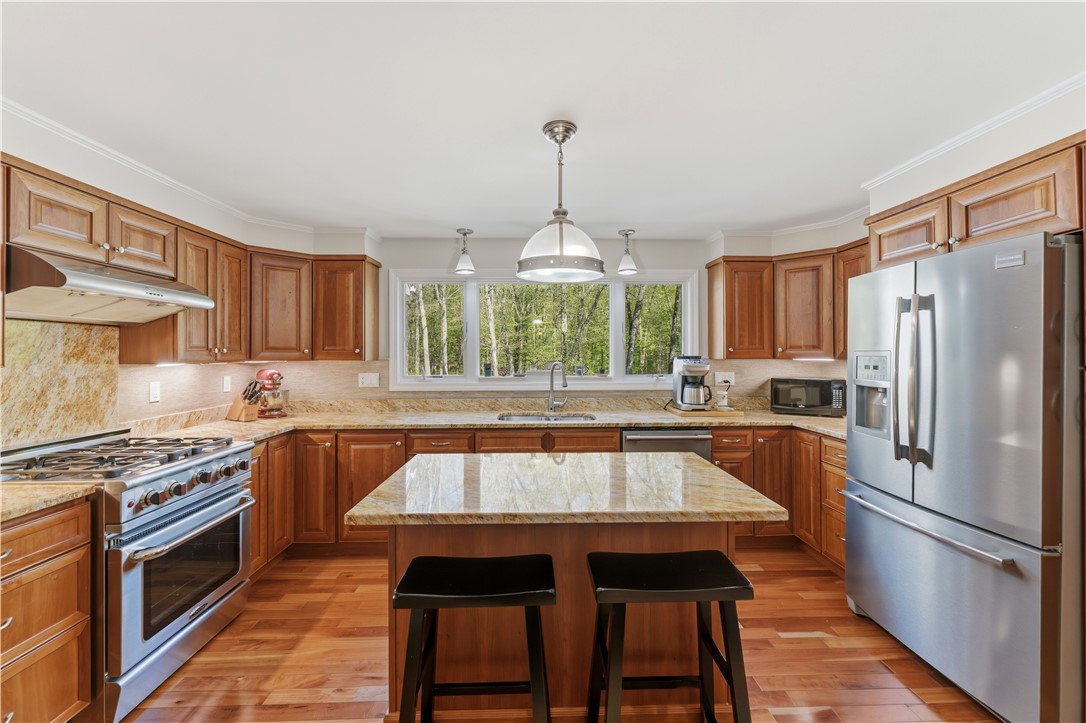 434 N Quidnessett Road