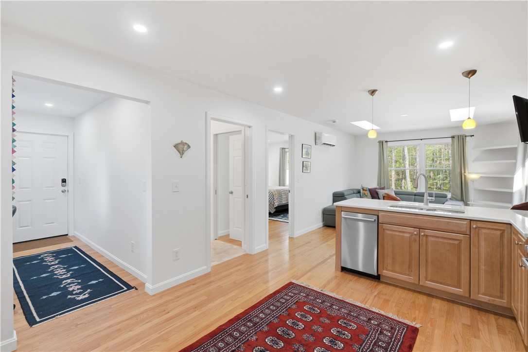 434 N Quidnessett Road