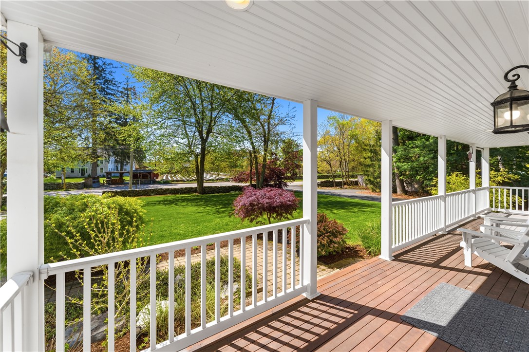 434 N Quidnessett Road