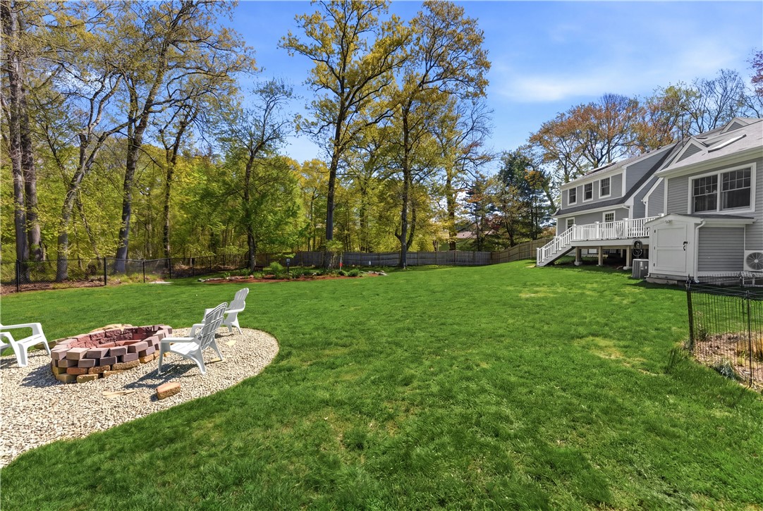 434 N Quidnessett Road