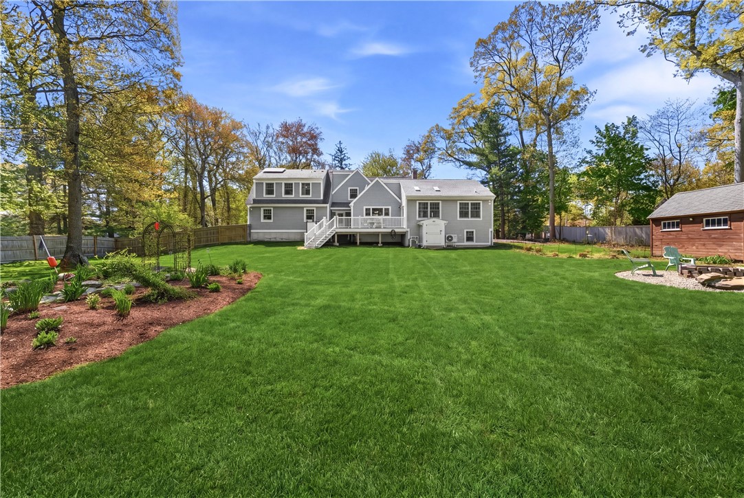 434 N Quidnessett Road