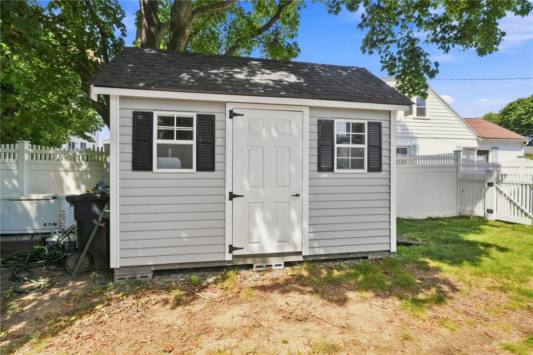 39 Treasure Road
