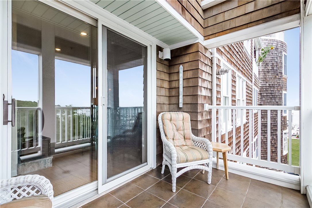 53 Conanicus Avenue 4E