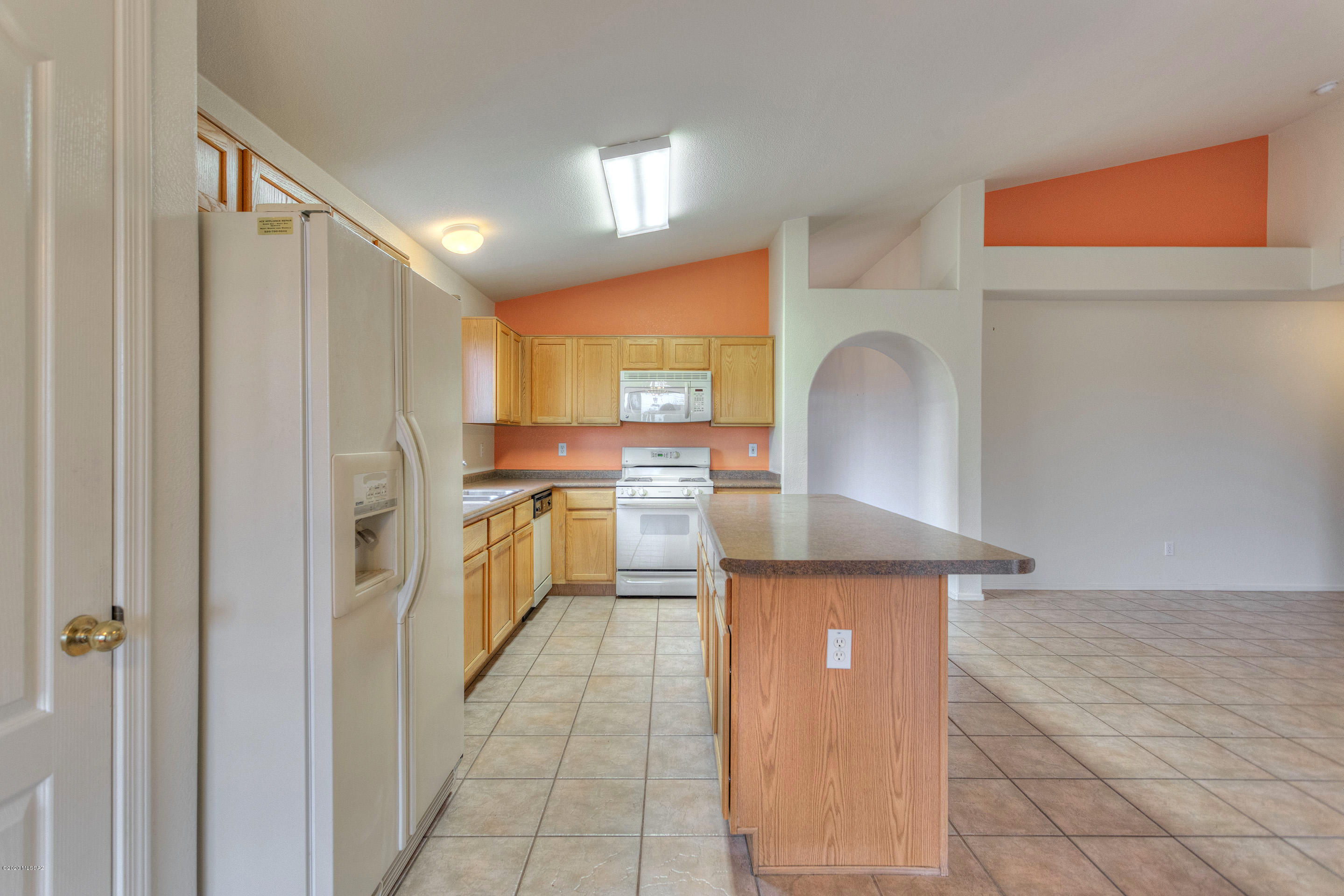 930 S Goldenweed Way