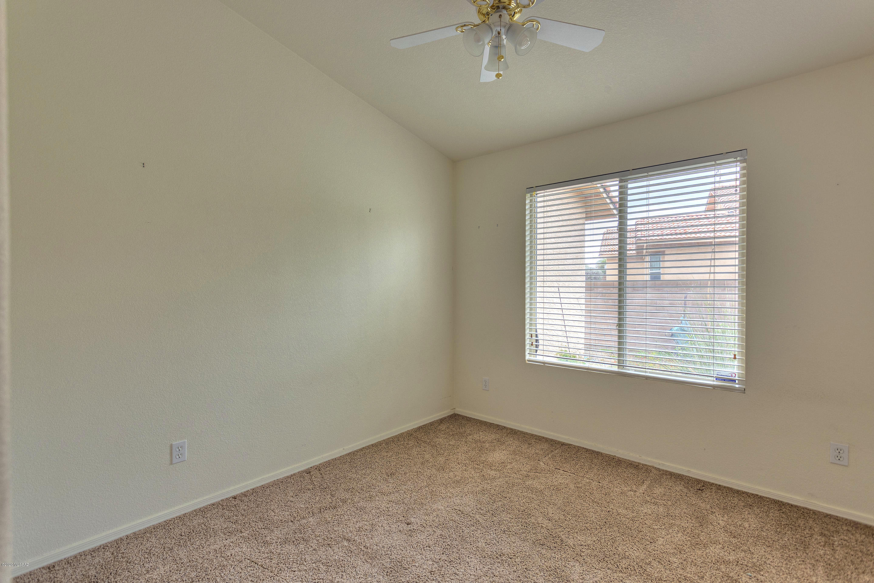 930 S Goldenweed Way