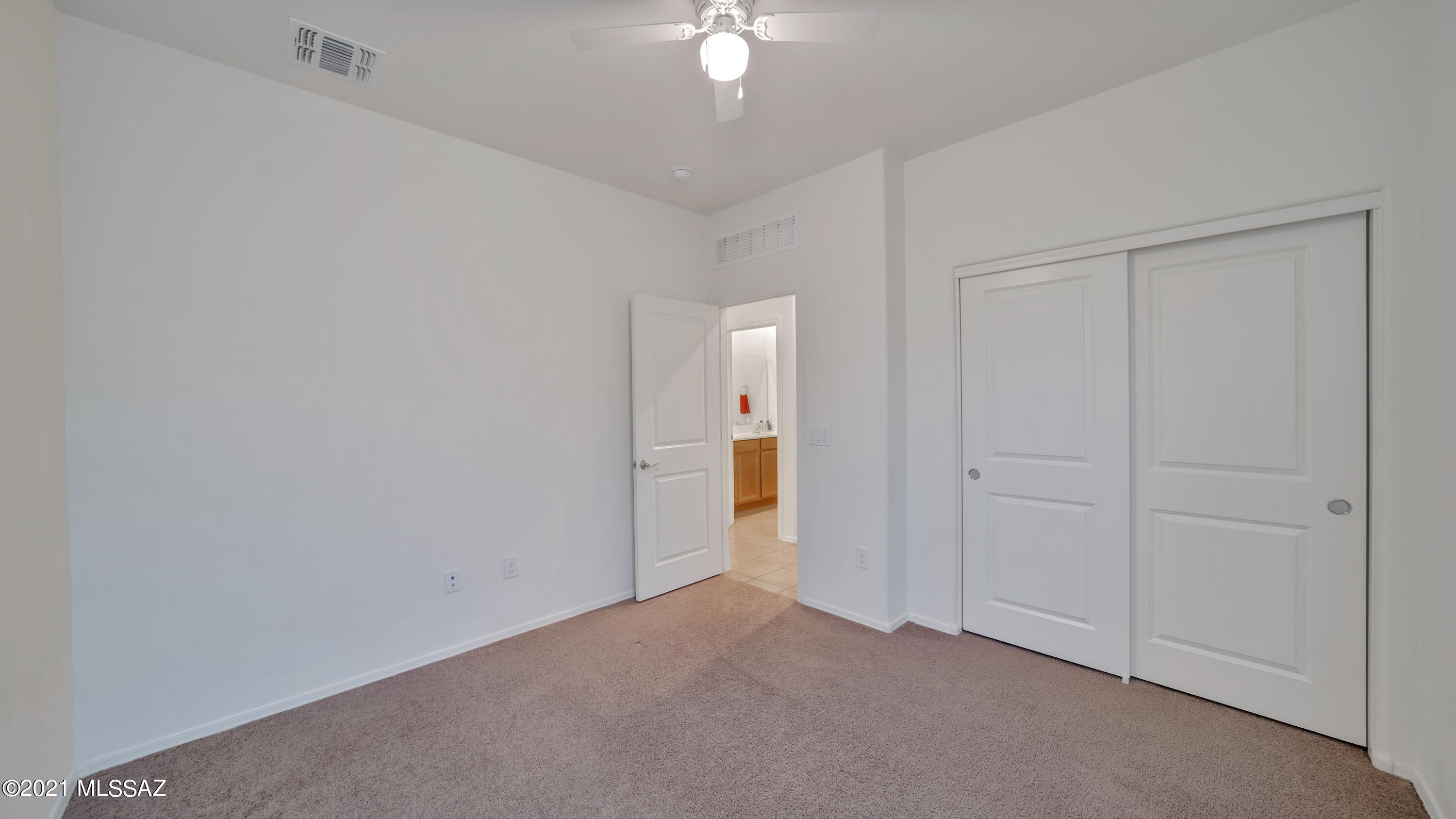 10704 W Hayward Drive
