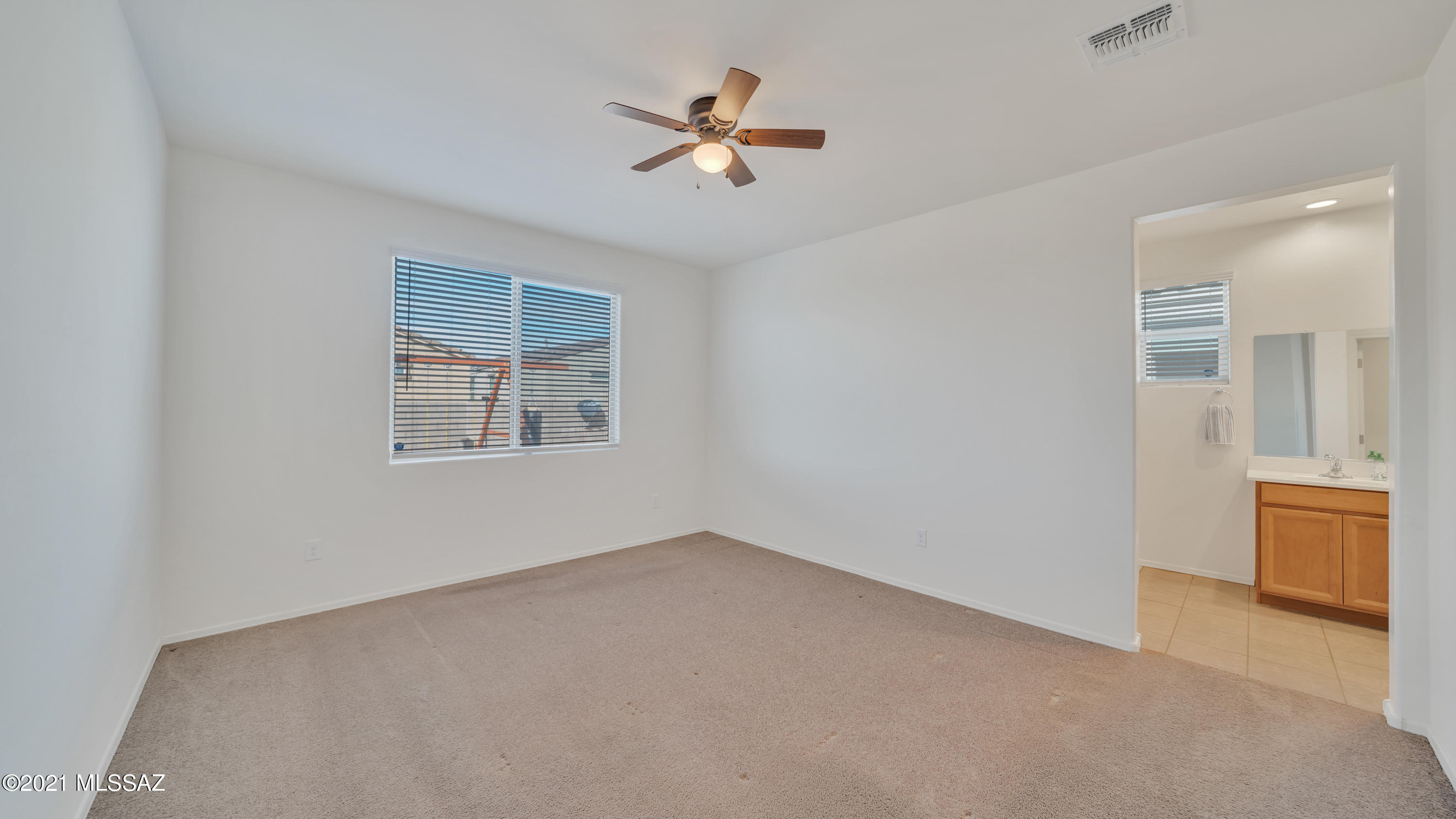 10704 W Hayward Drive