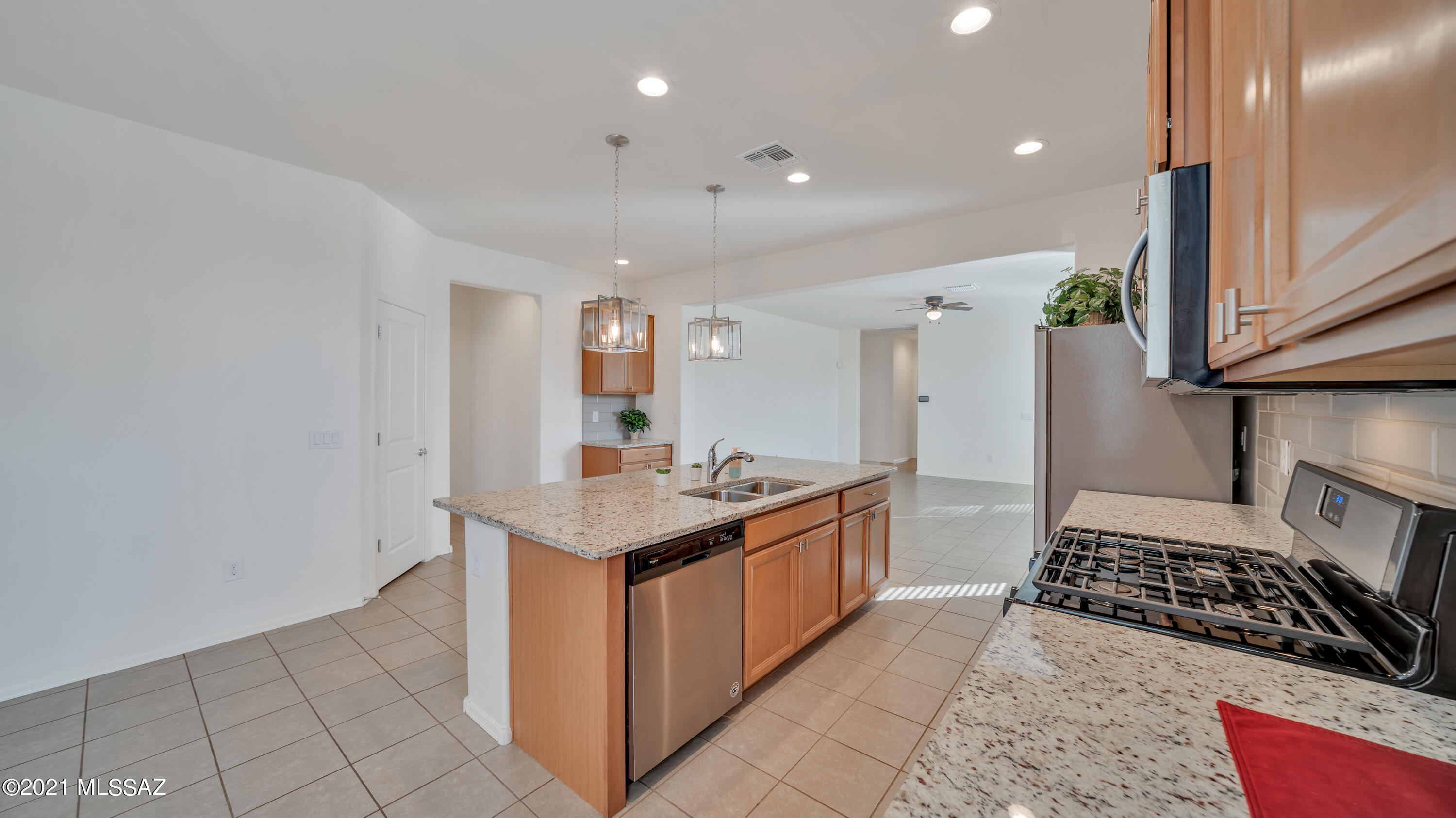 10704 W Hayward Drive