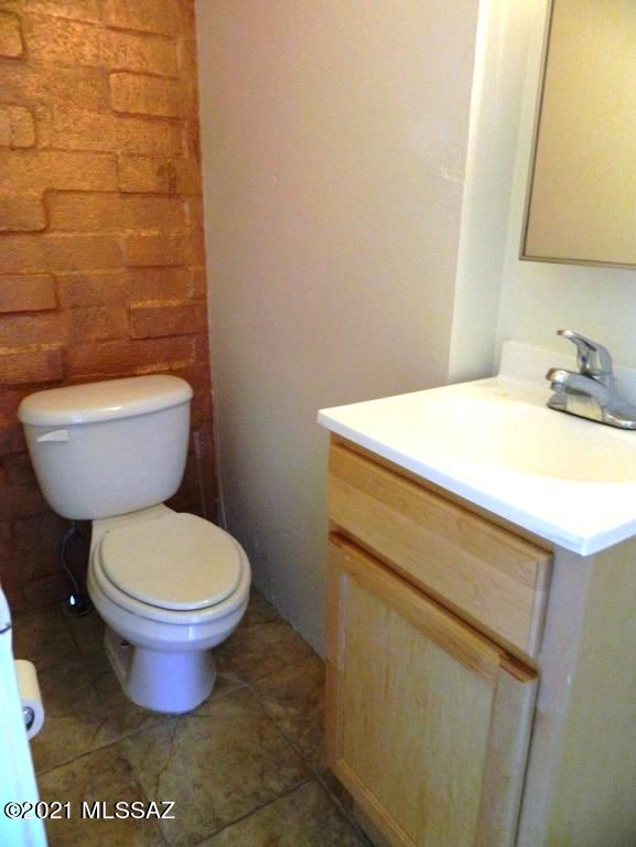 901 N Euclid Avenue Unit: 203