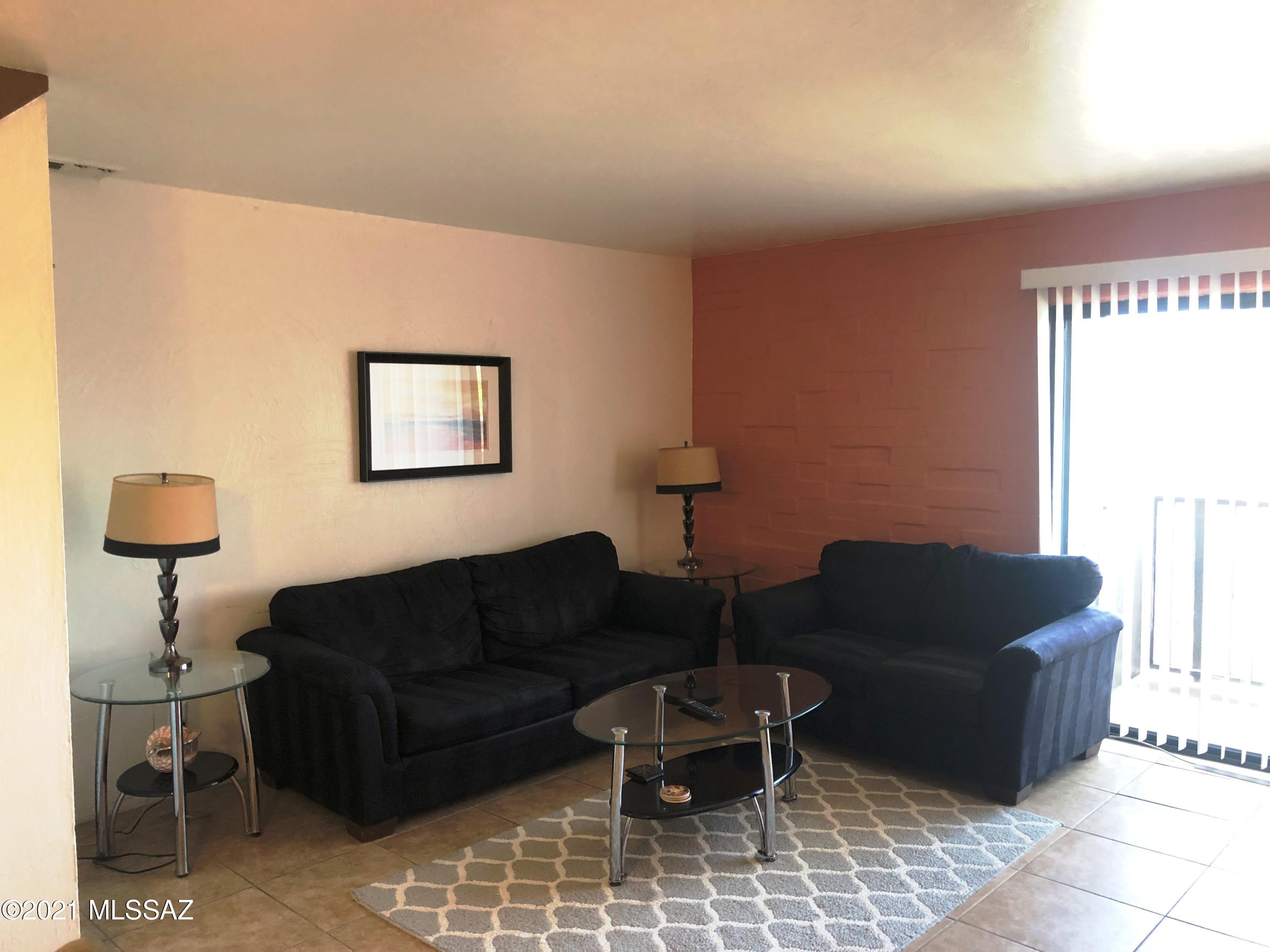 901 N Euclid Avenue Unit: 203