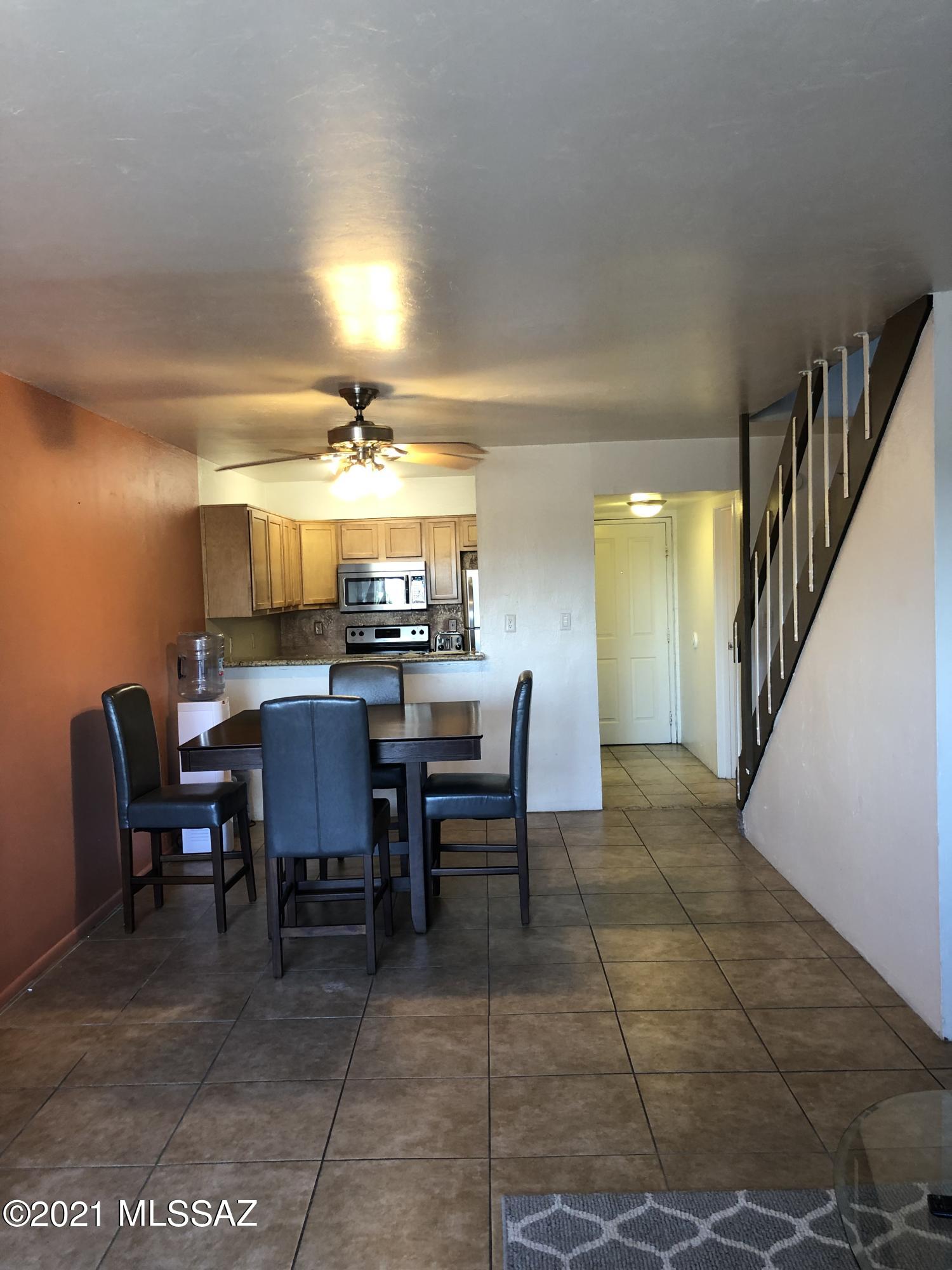 901 N Euclid Avenue Unit: 203