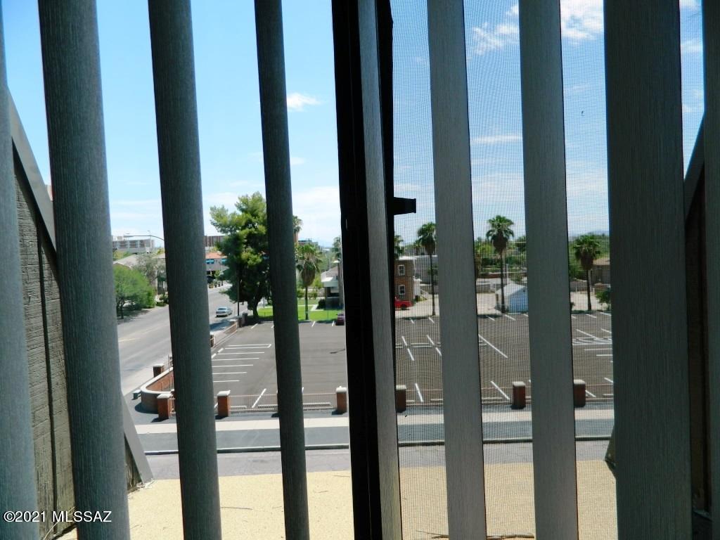 901 N Euclid Avenue Unit: 203