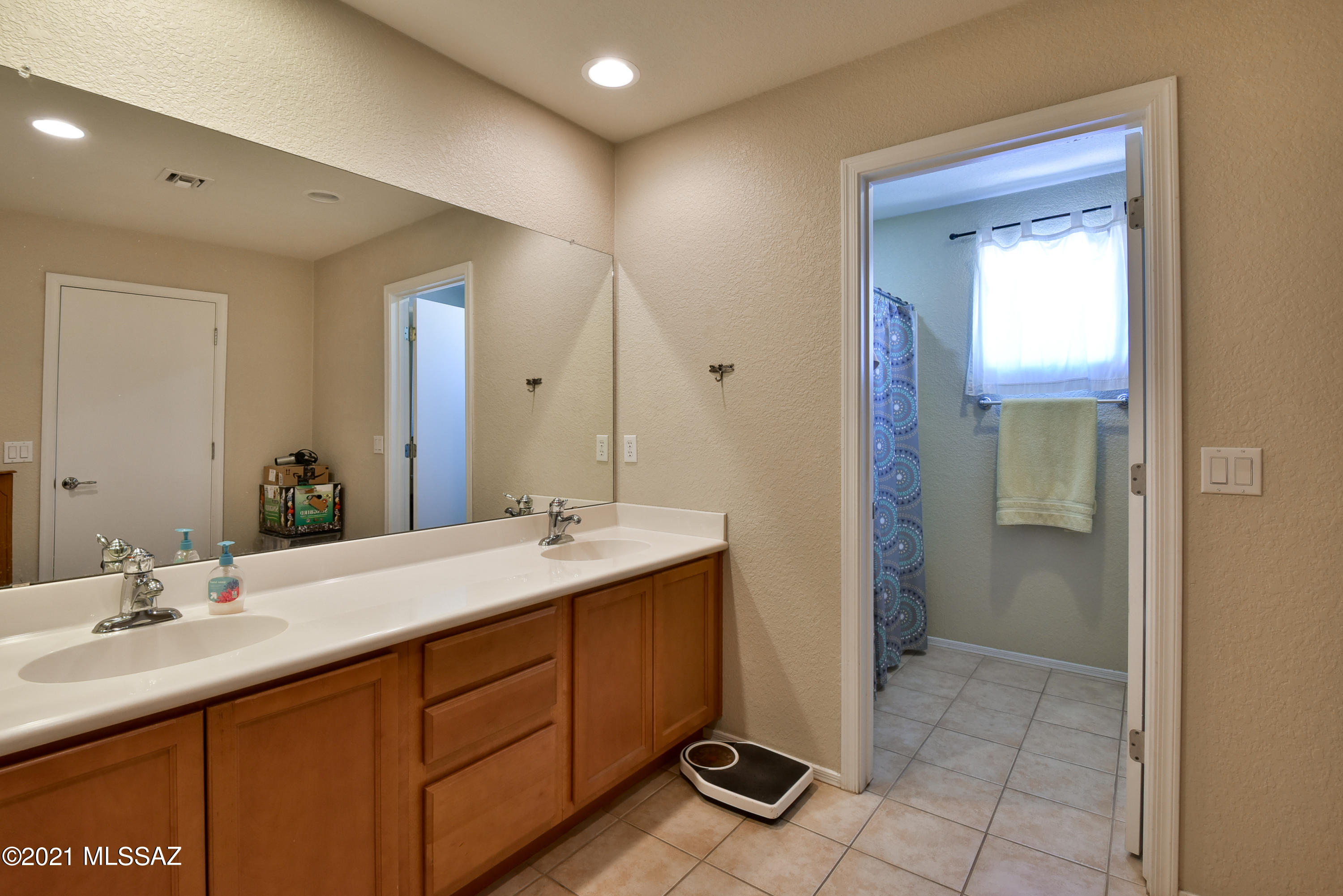 10572 E Pleasant Pasture Drive