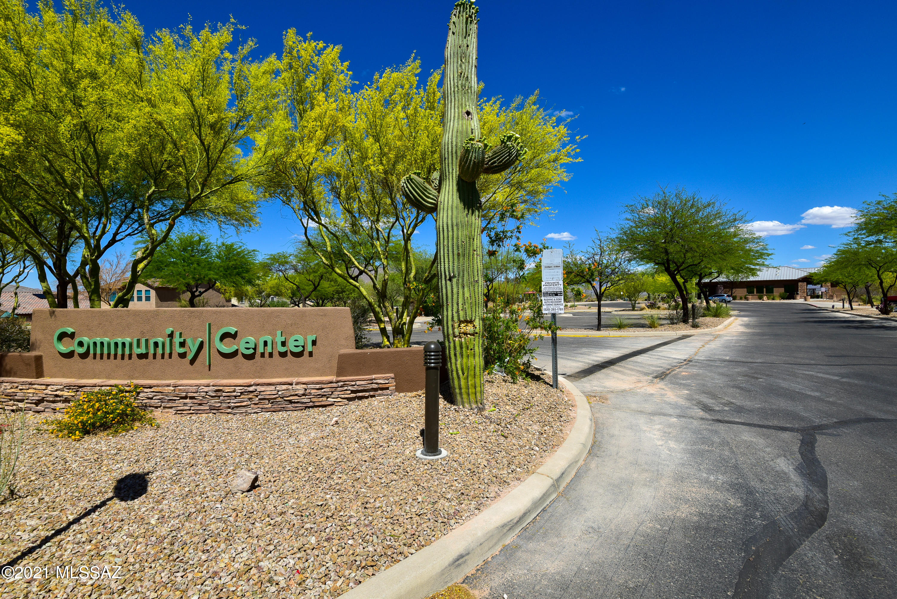 10572 E Pleasant Pasture Drive