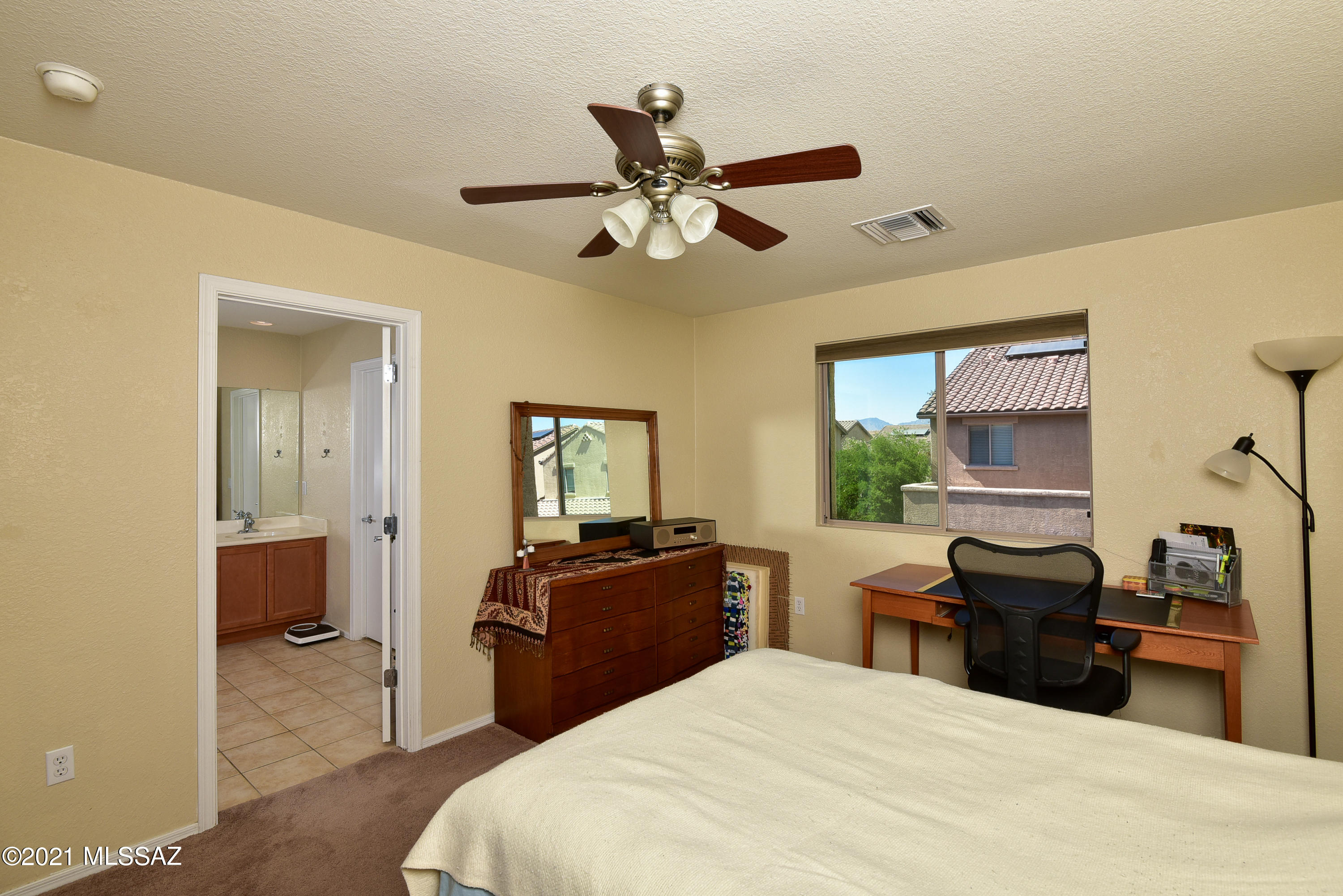 10572 E Pleasant Pasture Drive