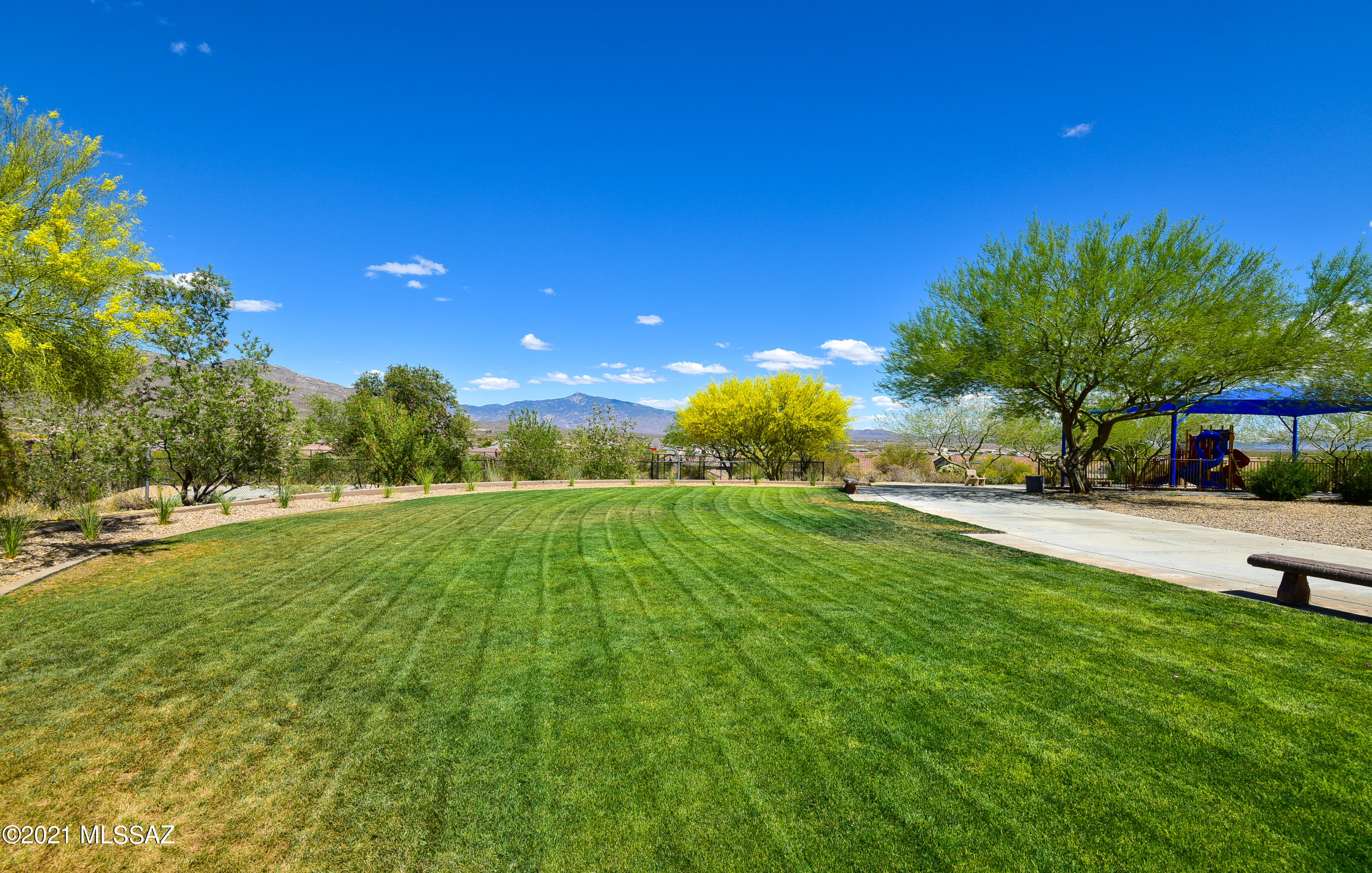 10572 E Pleasant Pasture Drive