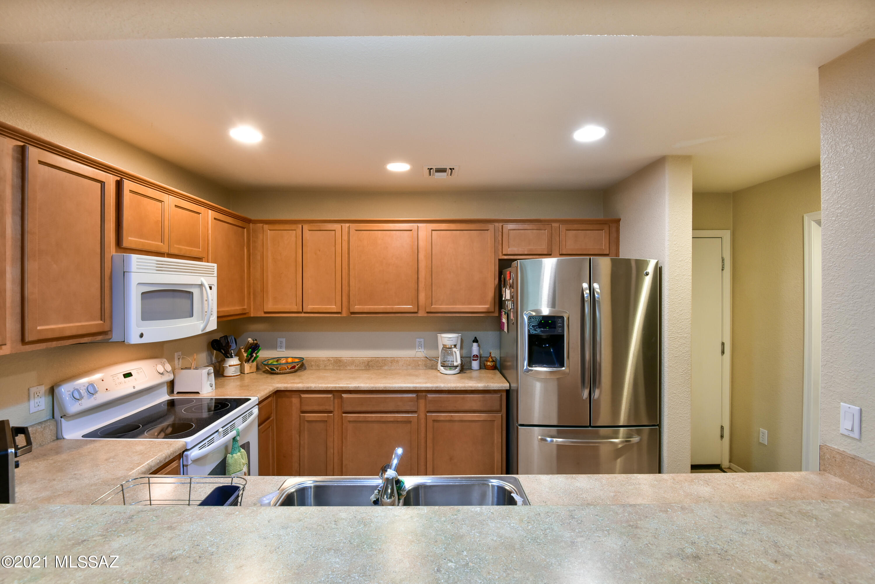 10572 E Pleasant Pasture Drive