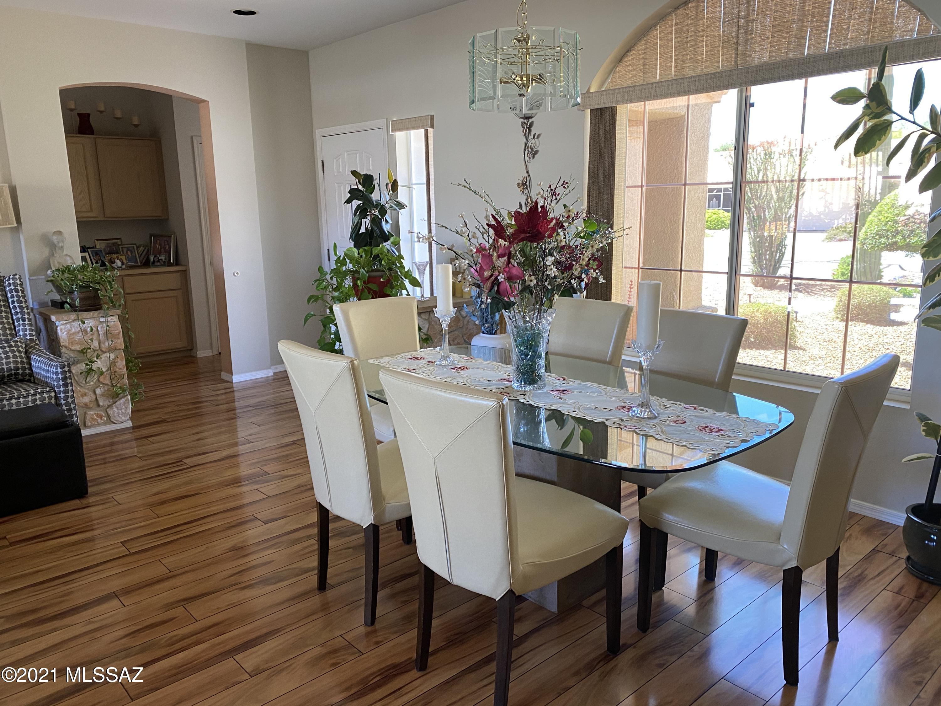 2348 E Coreopsis Way