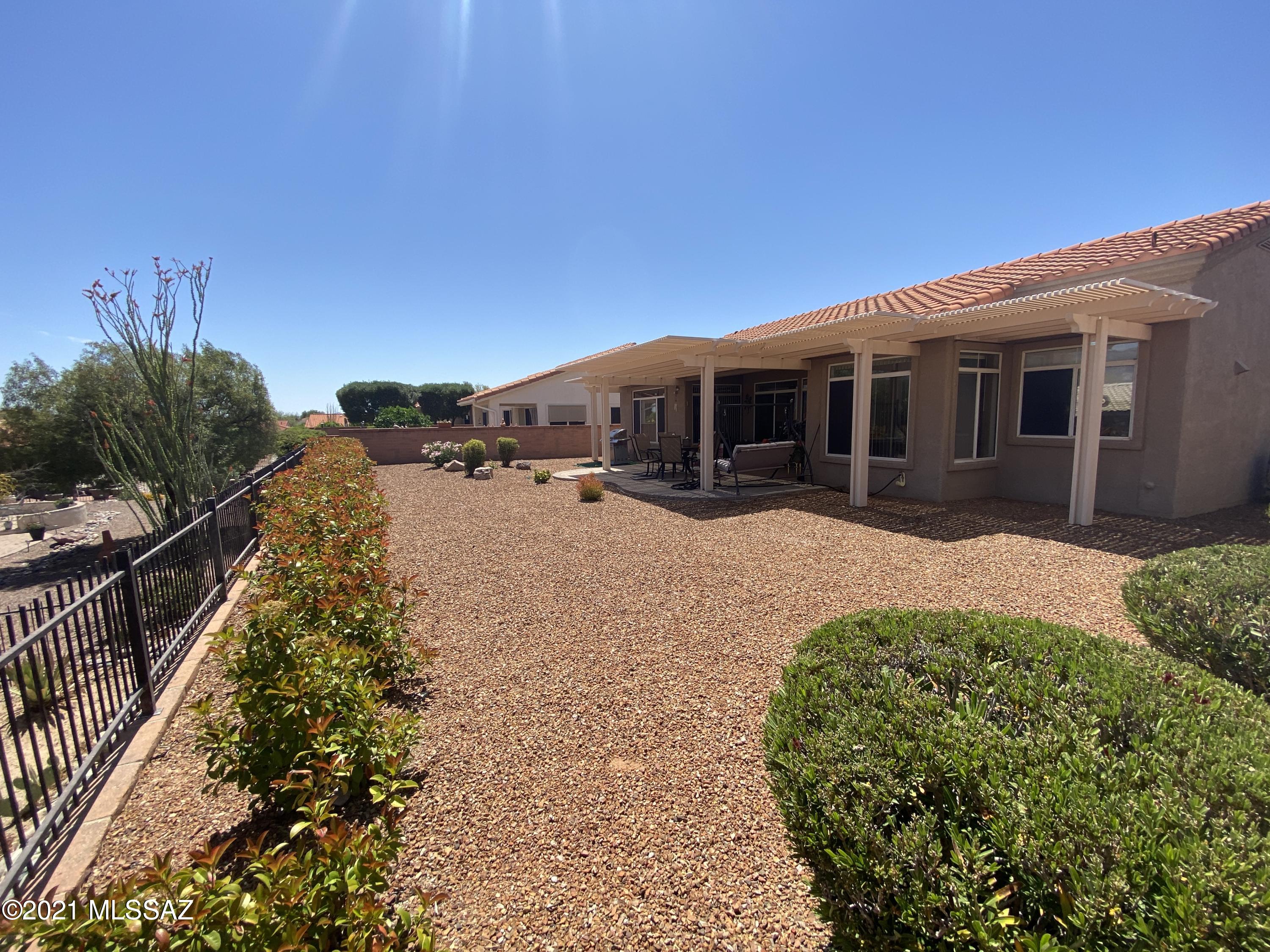 2348 E Coreopsis Way