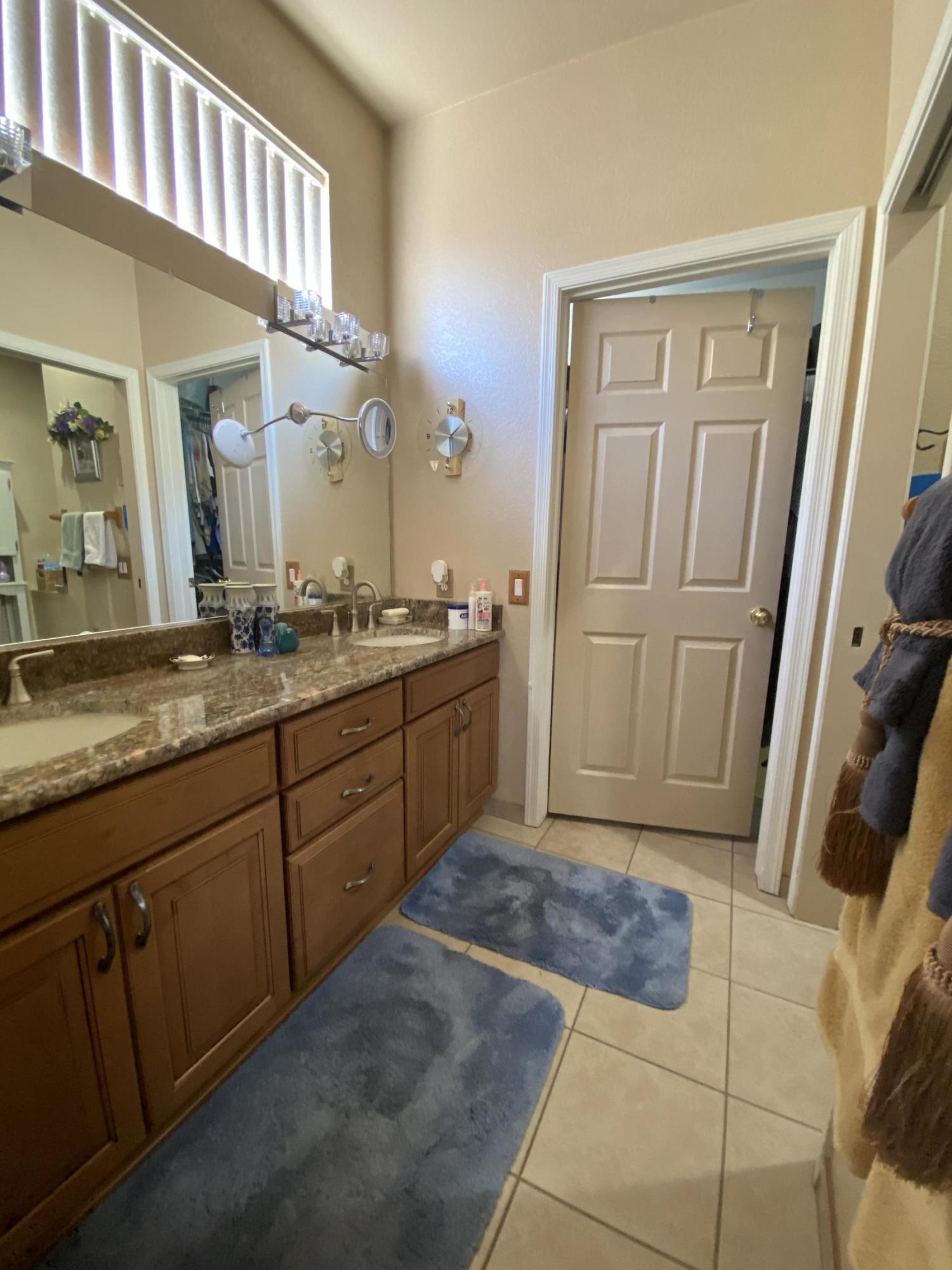 2348 E Coreopsis Way