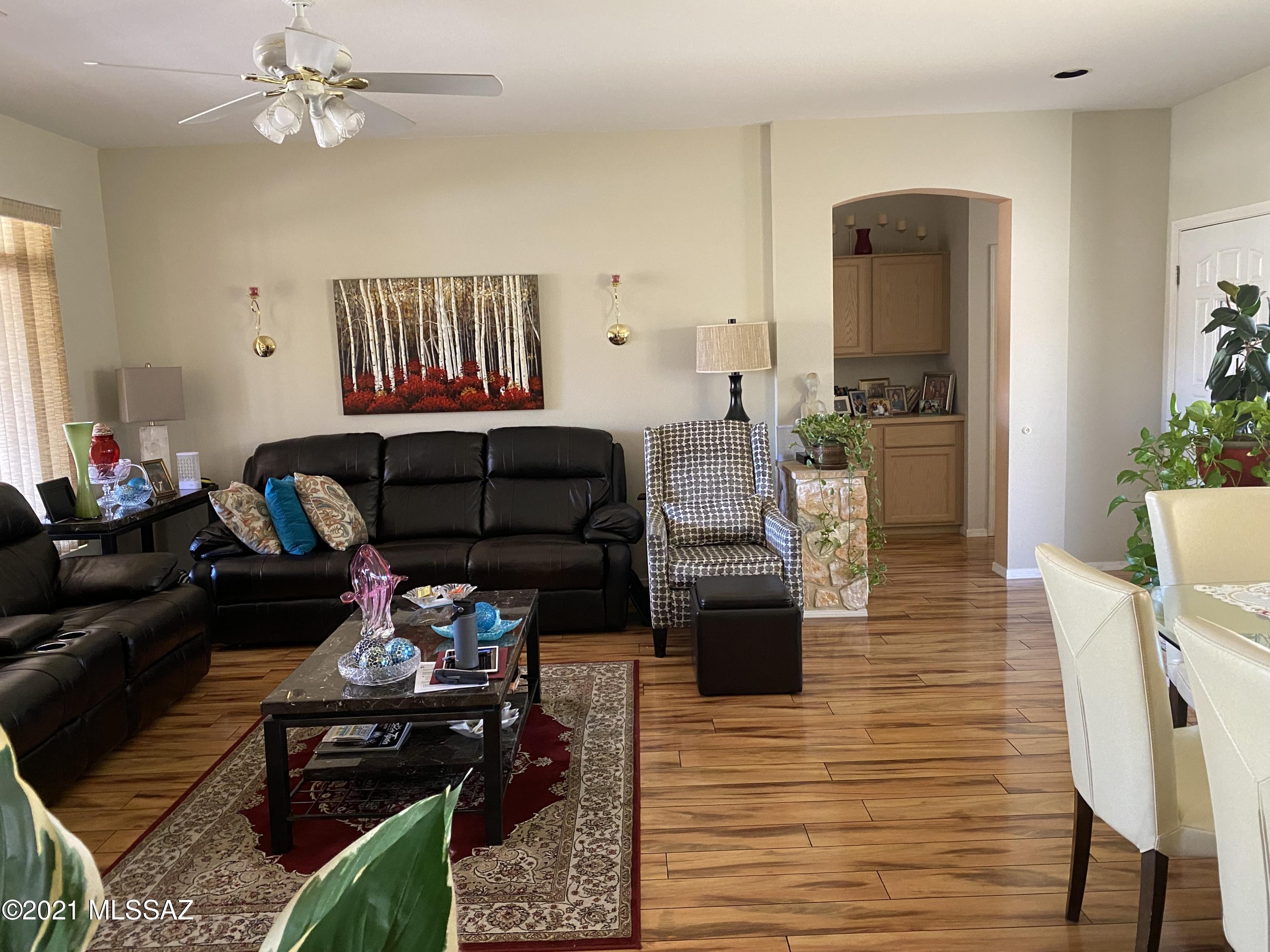 2348 E Coreopsis Way