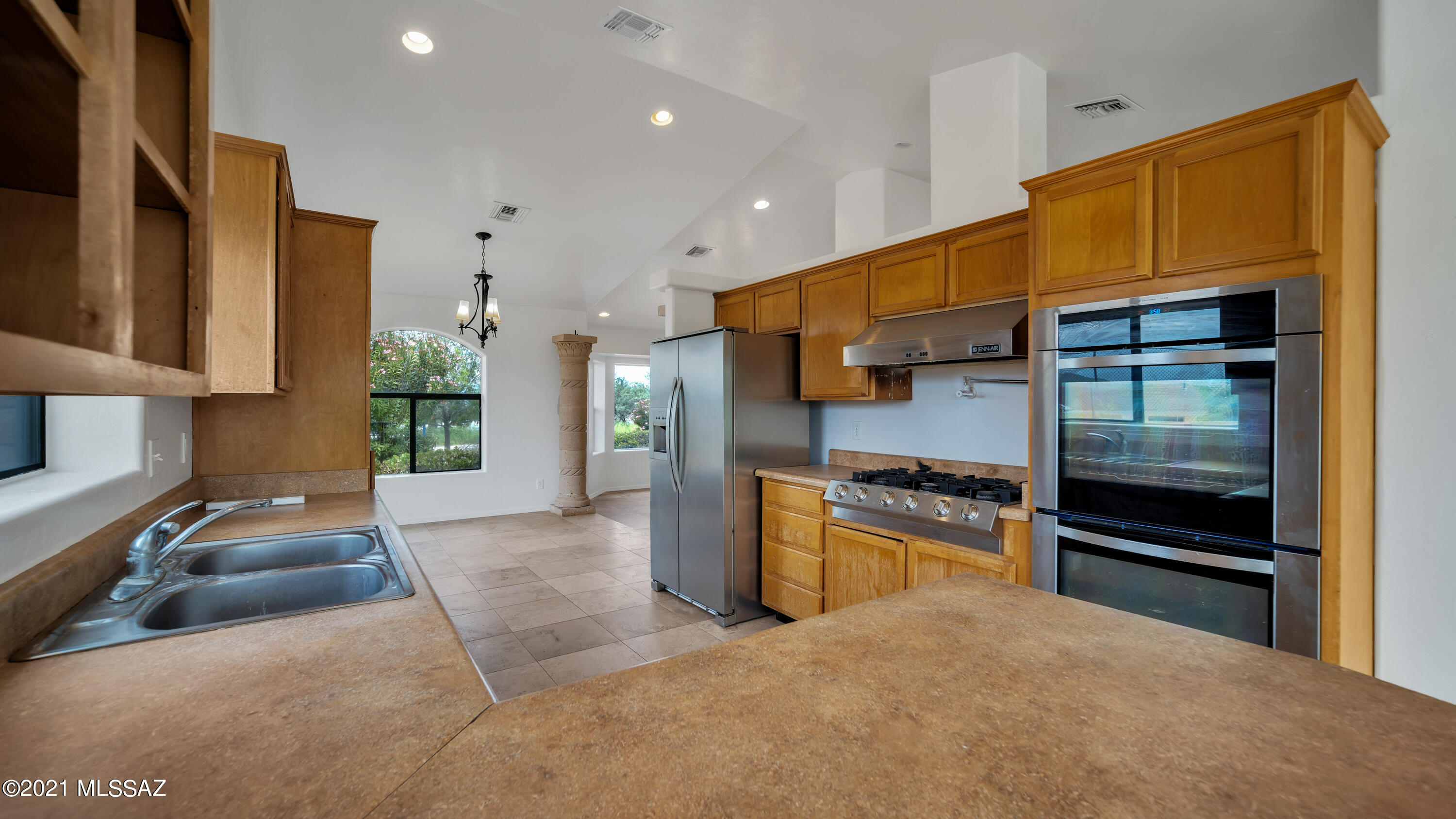 248 Cuarzo Court