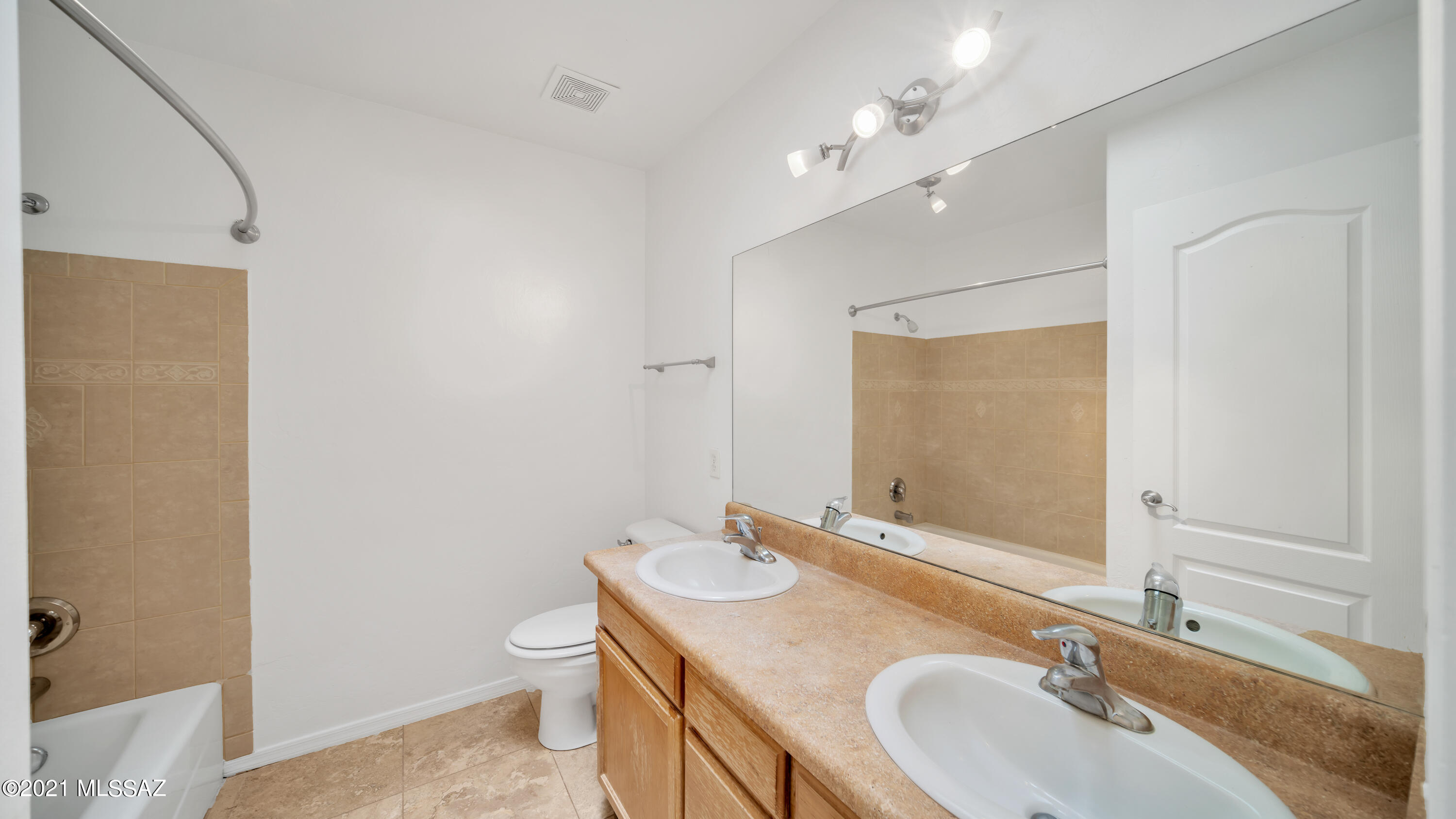 248 Cuarzo Court