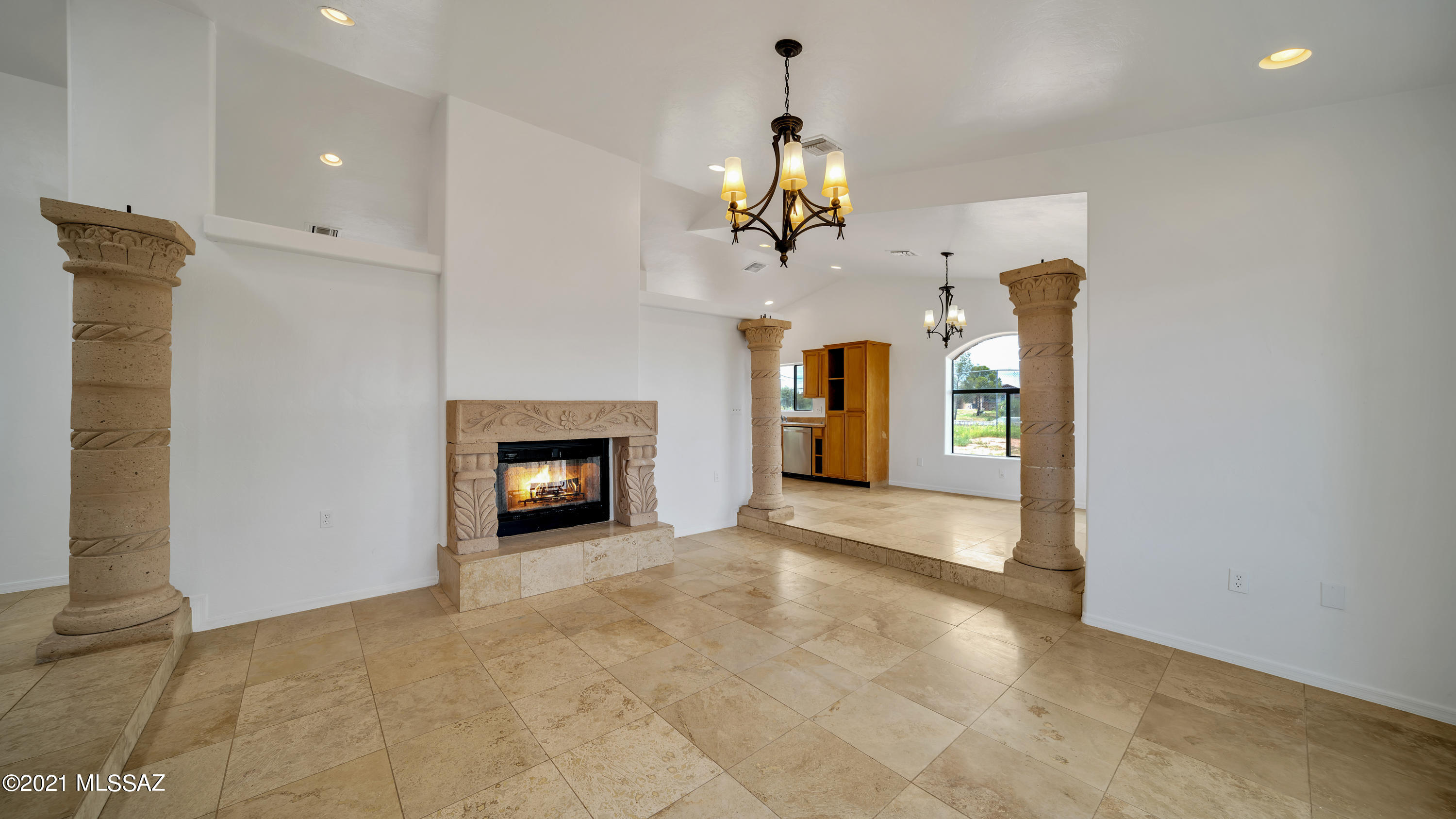 248 Cuarzo Court