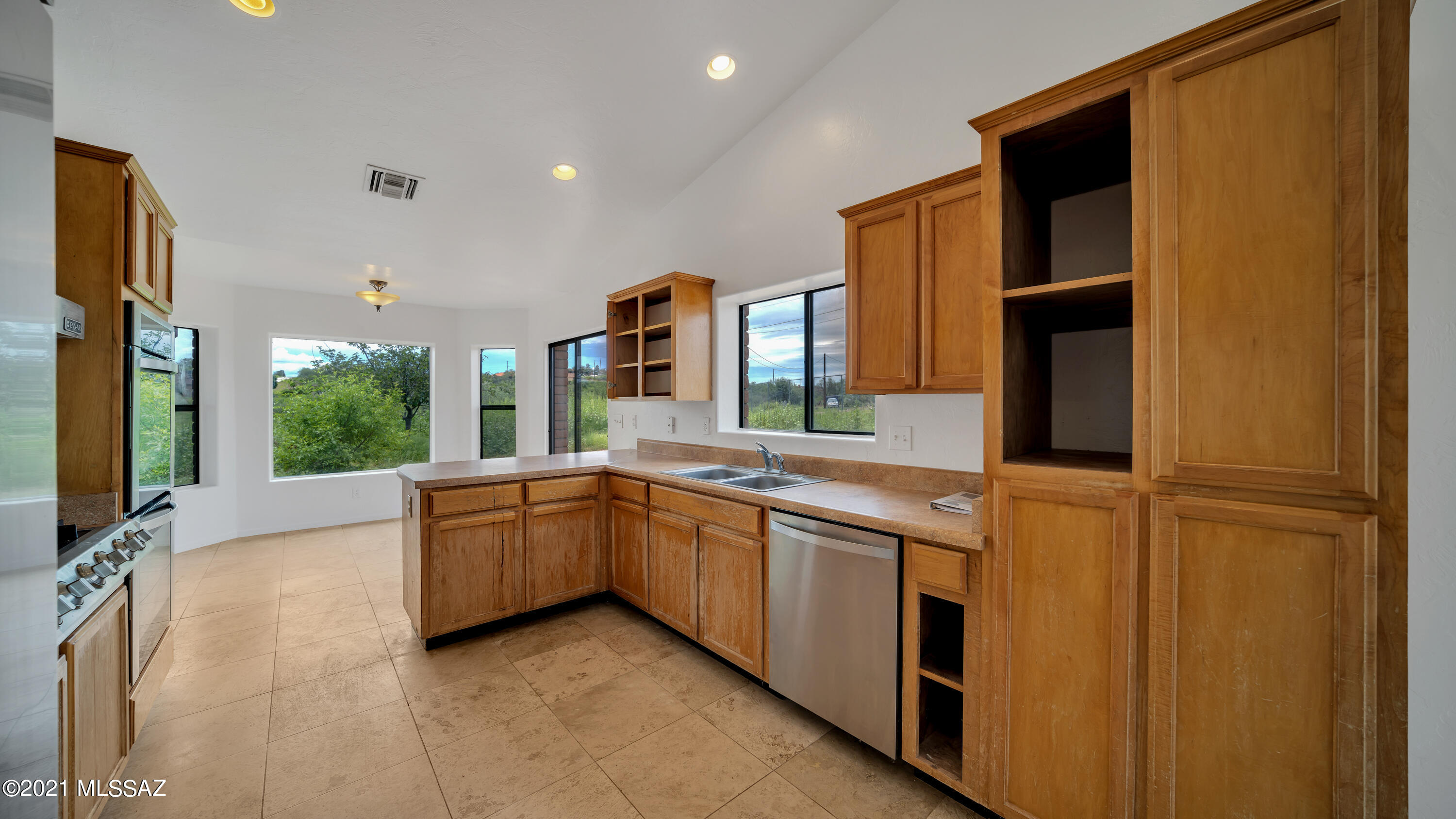 248 Cuarzo Court
